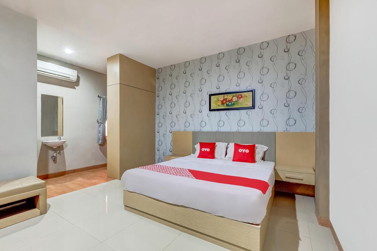 Oyo Flagship 3726 Tembok Batu Residence Tugu 외부 사진