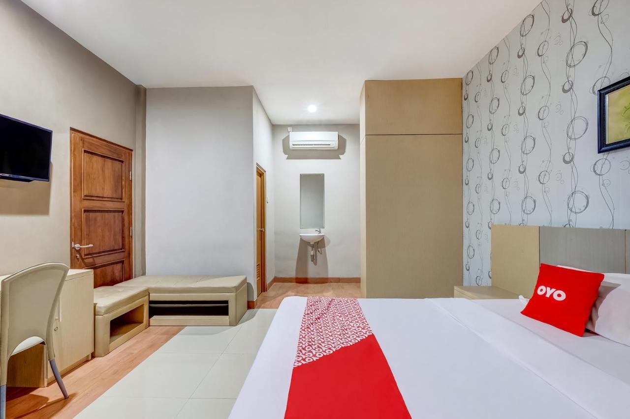 Oyo Flagship 3726 Tembok Batu Residence Tugu 외부 사진