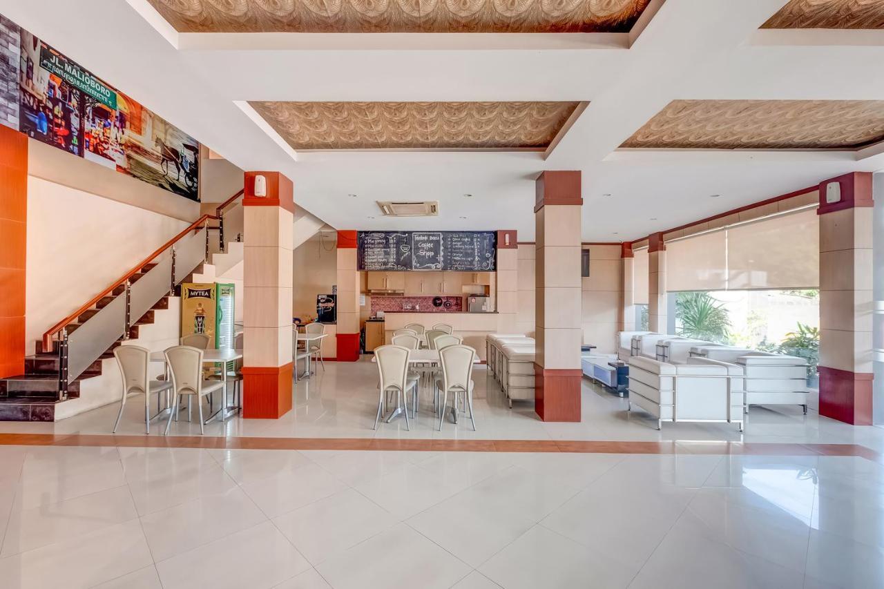 Oyo Flagship 3726 Tembok Batu Residence Tugu 외부 사진