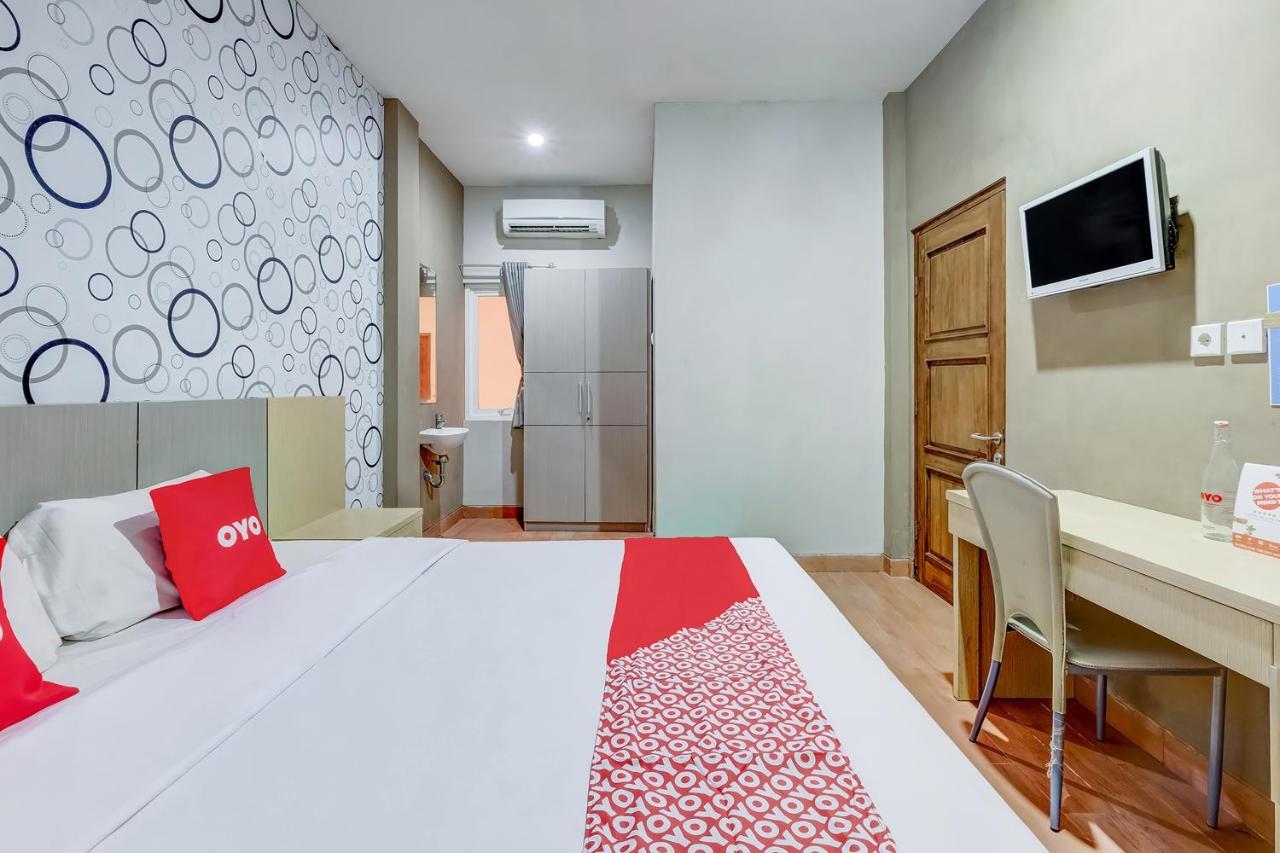 Oyo Flagship 3726 Tembok Batu Residence Tugu 외부 사진