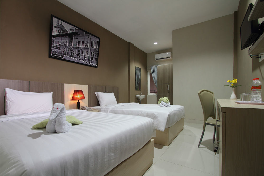 Oyo Flagship 3726 Tembok Batu Residence Tugu 외부 사진