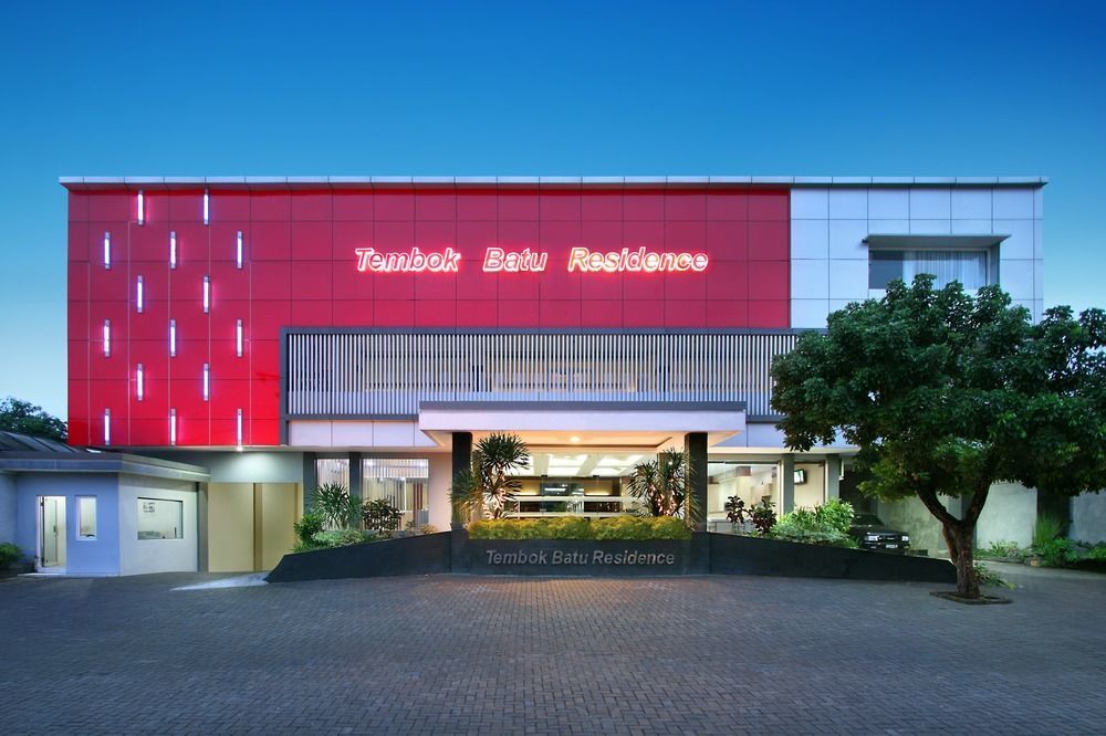 Oyo Flagship 3726 Tembok Batu Residence Tugu 외부 사진