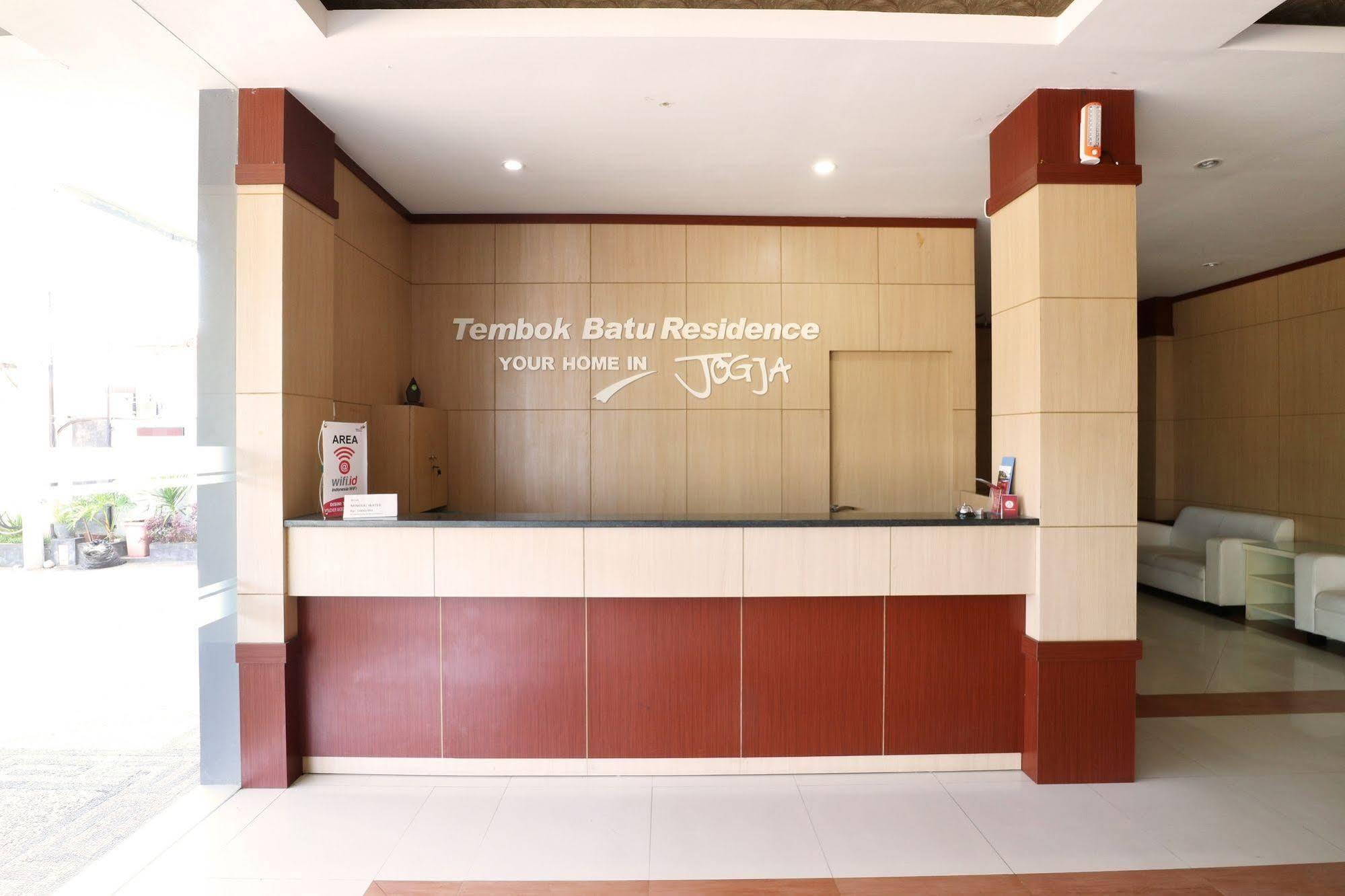 Oyo Flagship 3726 Tembok Batu Residence Tugu 외부 사진
