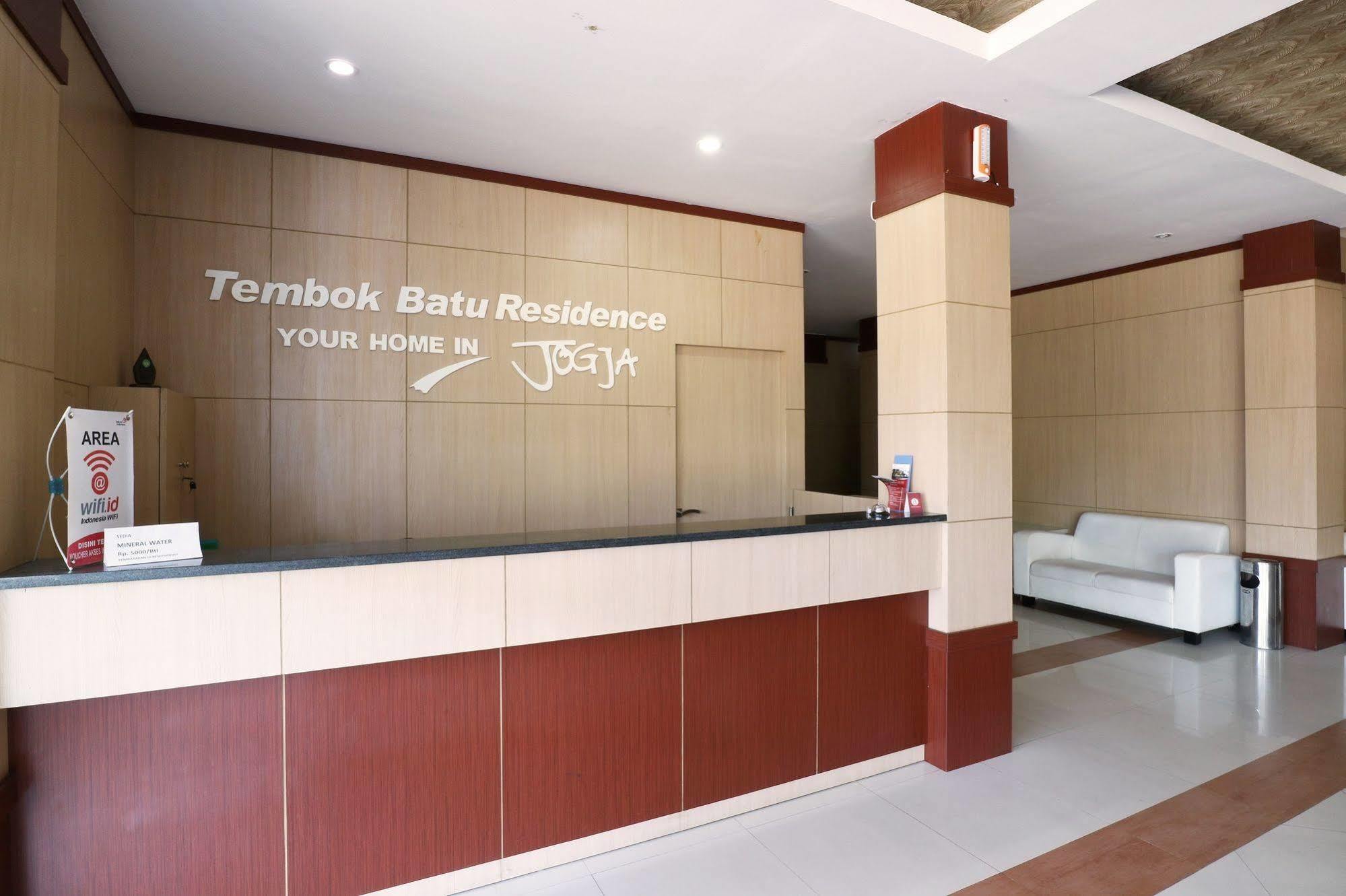 Oyo Flagship 3726 Tembok Batu Residence Tugu 외부 사진